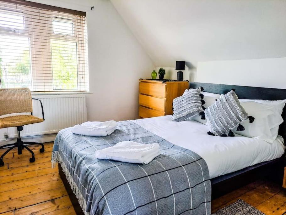 3 Bed Flat Near To Cardiff And Cardiff Bay Exterior foto