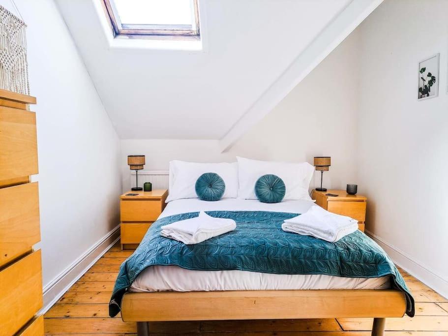 3 Bed Flat Near To Cardiff And Cardiff Bay Exterior foto