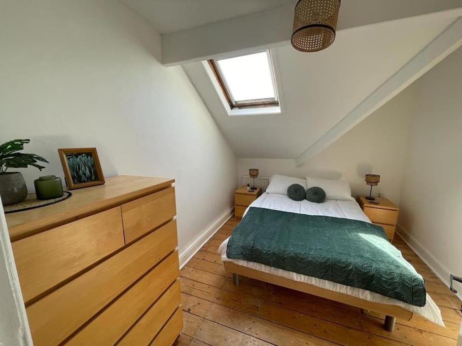 3 Bed Flat Near To Cardiff And Cardiff Bay Exterior foto
