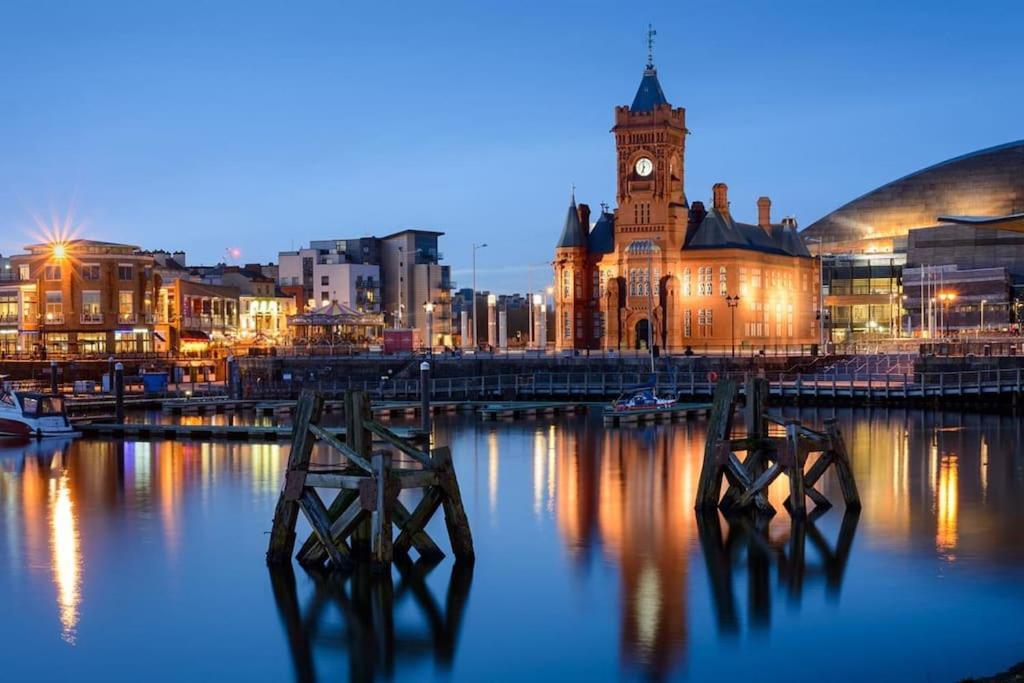 3 Bed Flat Near To Cardiff And Cardiff Bay Exterior foto